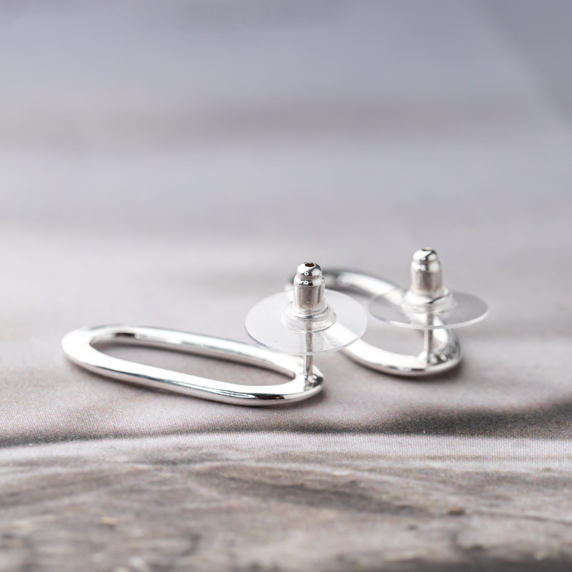 comfortable modern silver jewelry 